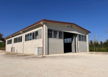 Foto 1 - Capannone via croce di guerro, Chiaravalle - foto 1