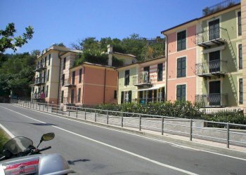 Three-room apartment via Serra 57, Spotorno - photo 1