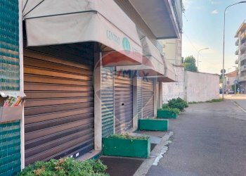 Foto 14 - Locale Commerciale C.SO EUROPA
 
151, Rho - foto 14