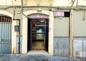 Edificio all\'aperto - Attività Commerciale Via Etnea
 
778, Catania - foto 24