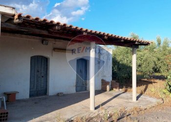 Casa all\'aperto - Terreno agricolo Contrada Fossa Creta
snc, Paterno - foto 4