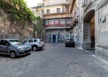 Edificio all\'aperto - Appartamento Piazza San Francesco D'assisi
 
11, Catania - foto 13