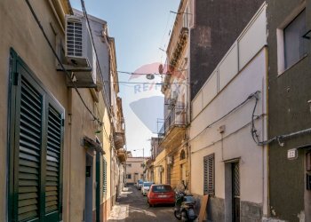 Edificio all\'aperto - Trilocale Via Strano
 
26, Catania - foto 13