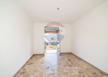 CAMERA DA LETTO - Appartamento Via Pier Santi Mattarella
 
74, Belpasso - foto 3