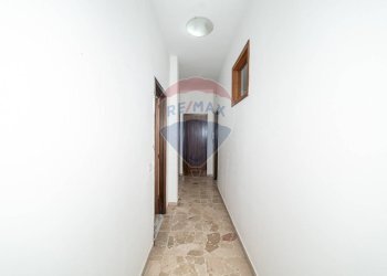 Hall / corridoio - Appartamento Via Pier Santi Mattarella
 
74, Belpasso - foto 9