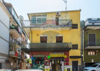 Edificio all\'aperto - Trilocale Via Vittorio Emanuele
 
104, Gravina di Catania - foto 20