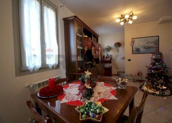 Sala da pranzo - Quadrilocale VIA PEREGO
 
21, Calusco d'Adda - foto 13