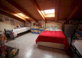 Camera / camera da letto - Quadrilocale VIA PEREGO
 
21, Calusco d'Adda - foto 16