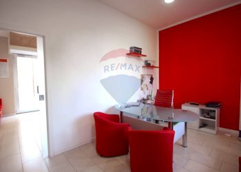 Foto 3 - Negozio via garibaldi
 
52, Ponte San Pietro - foto 3