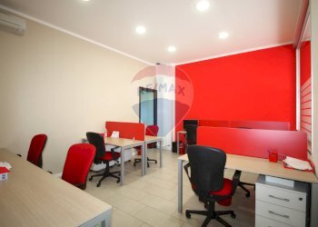 Foto 4 - Negozio via garibaldi
 
52, Ponte San Pietro - foto 4