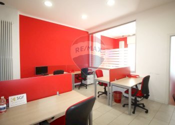 Foto 5 - Negozio via garibaldi
 
52, Ponte San Pietro - foto 5