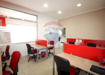 Foto 6 - Negozio via garibaldi
 
52, Ponte San Pietro - foto 6