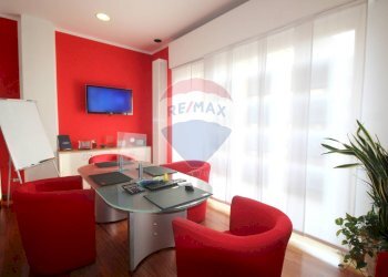 Foto 7 - Negozio via garibaldi
 
52, Ponte San Pietro - foto 7