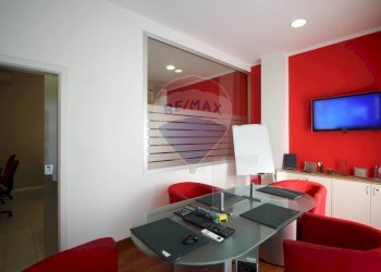 Foto 8 - Negozio via garibaldi
 
52, Ponte San Pietro - foto 8