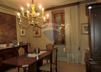 Sala da pranzo - Trilocale via Fratelli Bricco
 
6, Cerano - foto 5
