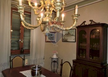 Sala da pranzo - Trilocale via Fratelli Bricco
 
6, Cerano - foto 7