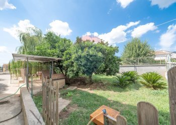 Giardino - Villa Corso Vittorio Emanuele
 
3, Carinola - foto 2