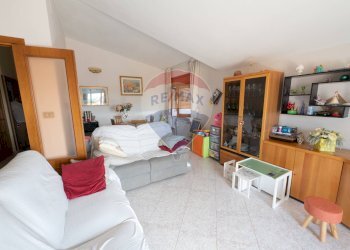 Camera / camera da letto - Villa Corso Vittorio Emanuele
 
3, Carinola - foto 14