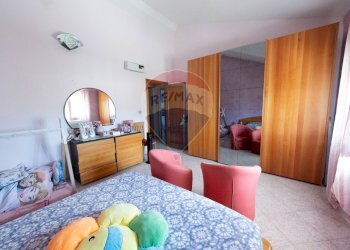 Sala da pranzo - Villa Corso Vittorio Emanuele
 
3, Carinola - foto 28