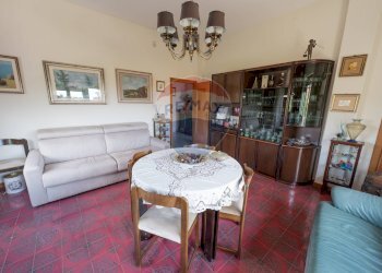 Sala da pranzo - Villa Corso Vittorio Emanuele
 
3, Carinola - foto 39