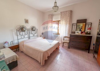 Camera / camera da letto - Villa Corso Vittorio Emanuele
 
3, Carinola - foto 48
