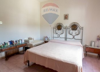 Camera / camera da letto - Villa Corso Vittorio Emanuele
 
3, Carinola - foto 49