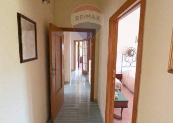 Hall / corridoio - Villa Corso Vittorio Emanuele
 
3, Carinola - foto 53