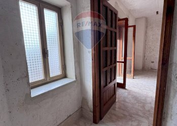 Hall / corridoio - Casa semi indipendente Via Falerno
10, Falciano del Massico - foto 6