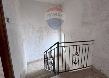 Scale - Casa semi indipendente Via Falerno
10, Falciano del Massico - foto 15