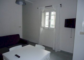 soggiorno - Three-room apartment via Laiolo 11, Spotorno - photo 6