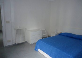camera matrimoniale - Three-room apartment via Laiolo 11, Spotorno - photo 14