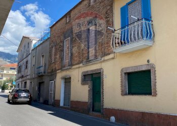 Edificio all\'aperto - Casa semi indipendente Formia - foto 8