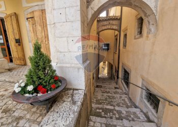 Zona circostante - Quadrilocale Via Fontana Nuova
 
16, Barrea - foto 3