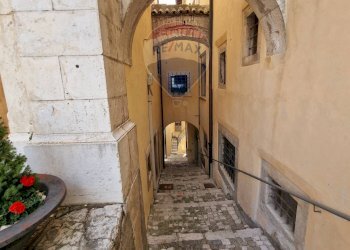 Zona circostante - Quadrilocale Via Fontana Nuova
 
16, Barrea - foto 4