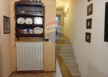 Scale - Quadrilocale Via Fontana Nuova
 
16, Barrea - foto 18