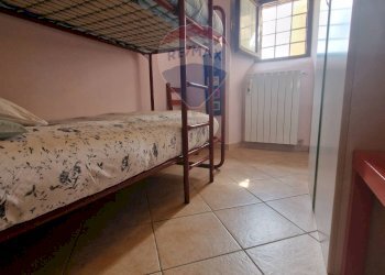 Camera / camera da letto - Quadrilocale Via Fontana Nuova
 
16, Barrea - foto 22