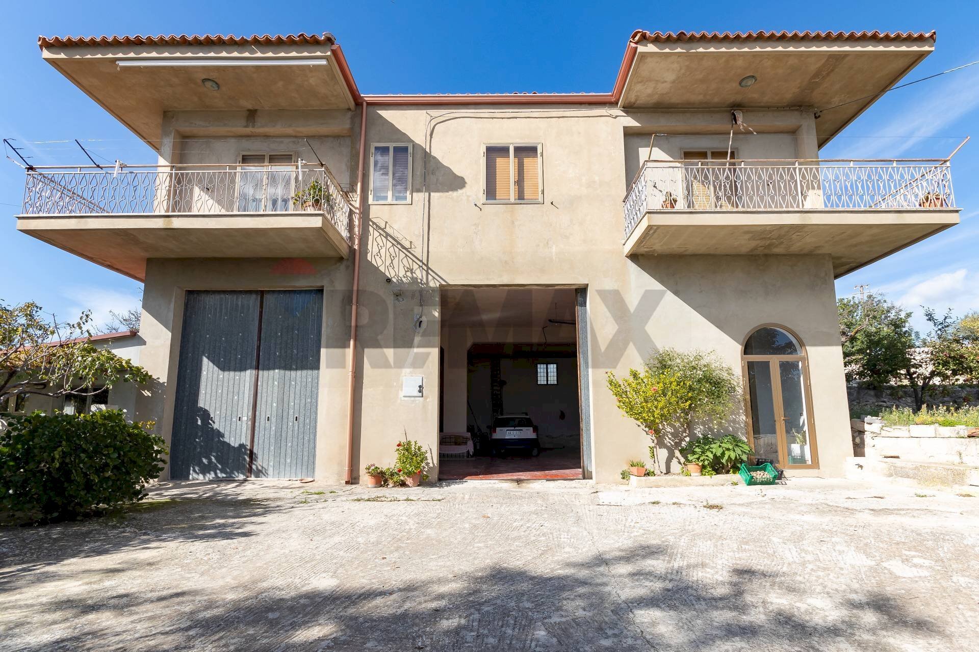 Casa all\'aperto - Casa indipendente Consorziale san Giacomo Piane Pozzi
 
35, Modica - foto 2