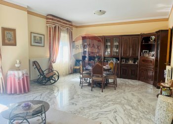 Sala da pranzo - Casa indipendente Consorziale san Giacomo Piane Pozzi
 
35, Modica - foto 43