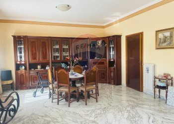 Sala da pranzo - Casa indipendente Consorziale san Giacomo Piane Pozzi
 
35, Modica - foto 44