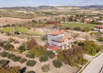 Vista delle montagne - Casa indipendente Consorziale san Giacomo Piane Pozzi
 
35, Modica - foto 10