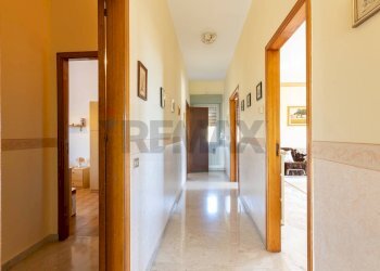 Hall / corridoio - Casa indipendente Consorziale san Giacomo Piane Pozzi
 
35, Modica - foto 59