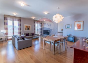 Sala da pranzo - Attico Via Teocrito
 
6 A, Ragusa - foto 7