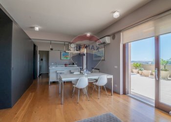 Sala da pranzo - Attico Via Teocrito
 
6 A, Ragusa - foto 15