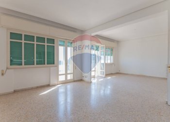 Stanza vuota - Appartamento VIA FILIPPO SILVESTRI
 
2, Ragusa - foto 6