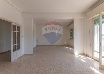 Stanza vuota - Appartamento VIA FILIPPO SILVESTRI
 
2, Ragusa - foto 7