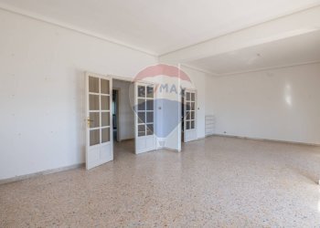 Stanza vuota - Appartamento VIA FILIPPO SILVESTRI
 
2, Ragusa - foto 8