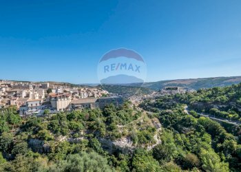 Vista delle montagne - Appartamento VIA FILIPPO SILVESTRI
 
2, Ragusa - foto 23