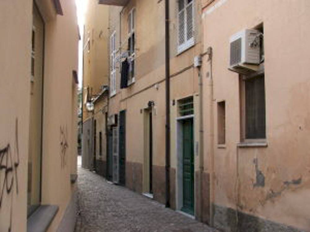 vista esterna - Two-room apartment vico Gioia Flavio, Spotorno - photo 1