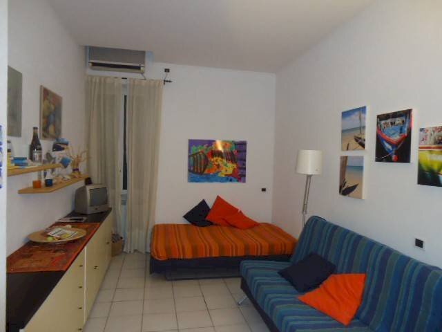 soggiorno - Two-room apartment vico Gioia Flavio, Spotorno - photo 2