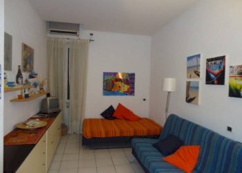soggiorno - Two-room apartment vico Gioia Flavio, Spotorno - photo 2